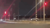 ברחה ב-170 קמ"ש - והתנגשה בניידת: מתנדב משטרה ונער נהרגו בתאונה בנגב