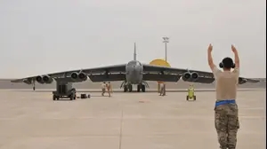 מפציץ אמריקני מדגם B-52 בבסיס אל-עדיד, קטאר, אפריל 2016