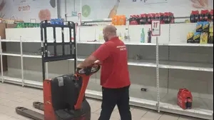 מדפי סופר ריקים, רמי לוי פתח תקווה, 10 באוקטובר 2023