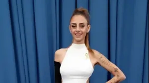 מייה שם במסיבת האוסקר השנתית של אלטון ג'ון