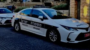 ניידת משטרה