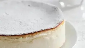 עוגת גבינה אפויה של מיקי שמו
