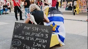 הפגנה בקריאה לשחרור החטופים, כיכר החטופים, 10 במאי 2025