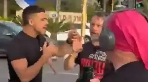 תומכי נתניהו תוקפים מפגינים