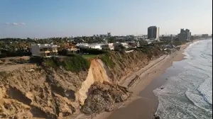 קריסה במצוק החופי של הרצליה