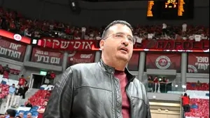 עופר ינאי, בעלים הפועל תל אביב