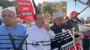 איימן עודה בהפגנת השמאל והקהילה הערבית, חיפה, שבת