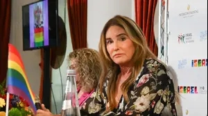 קייטלין ג'נר בהצהרה לתקשורת לכבוד חודש הגאווה, ת"א, 11 ביוני 2025