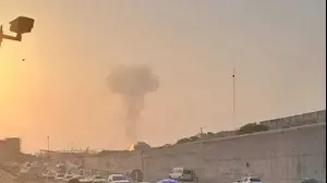 דיווחים באיראן- פיצוצים נשמעים בעיר הנמל בושהר