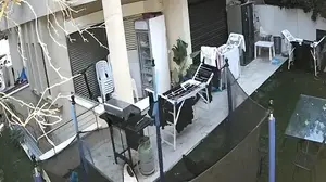 תיעוד פגיעת הטיל בראשון לציון