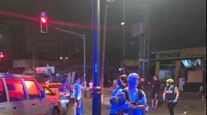 חילוץ פעוט מזירת פגיעה ישירה משיגור טילים מאיראן, 15 ביוני 2025