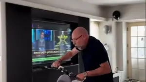 צביקה הדר