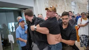 מהומות במהלך דיון בעתירות שעניינן אופן מינוי ראש השב"כ. 1 ביולי 2025