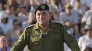 אייל זמיר ישראל כץ בטקס סיום קורס טייס