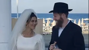 הרב יעקב נחימובסקי ואשתו נטע-לי בחתונתם