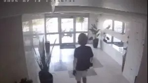 שליח וולט בבניין