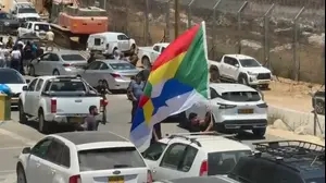 דרוזים סמוך לגדר גבול בין סוריה לישראל