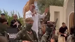 ליאור נרקיס מופיע בבר המצווה של בנו של איש העסקים אלון אלגלי