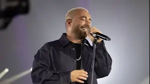 עומר אדם