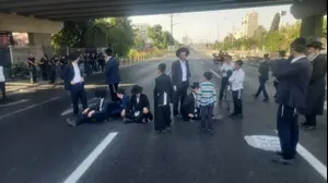 הפגנת הפלג הירושלמי בכביש 4 כעת.