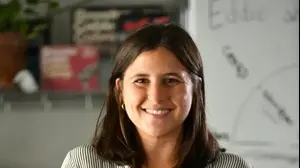 הבמאית והיוצרת מאיה שקל