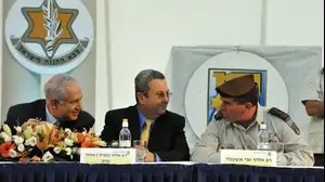 גבי אשכנזי, אהוד ברק, בנימין נתניהו