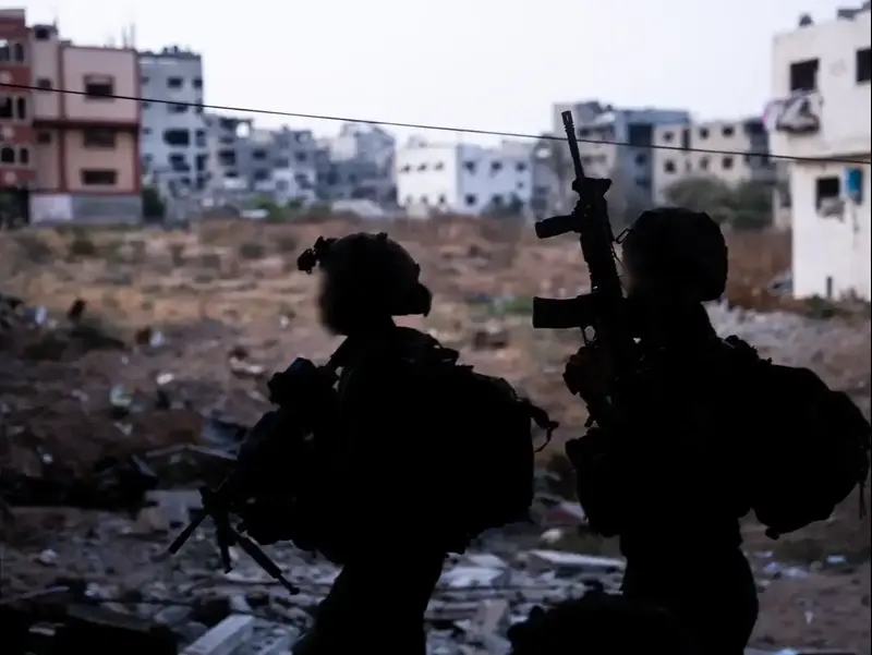 תיעוד  של לוחמי צנחנים בשג׳אעיה במהלך היתקלות במחבלים 7 ביולי 2024
