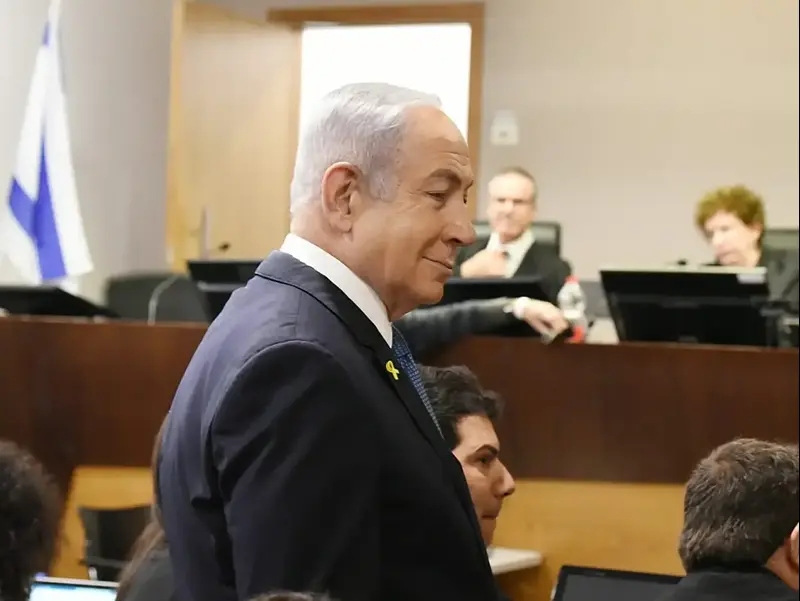 קרקס בקומה מינוס 2: השופטים הפכו את משפט נתניהו לפארסה