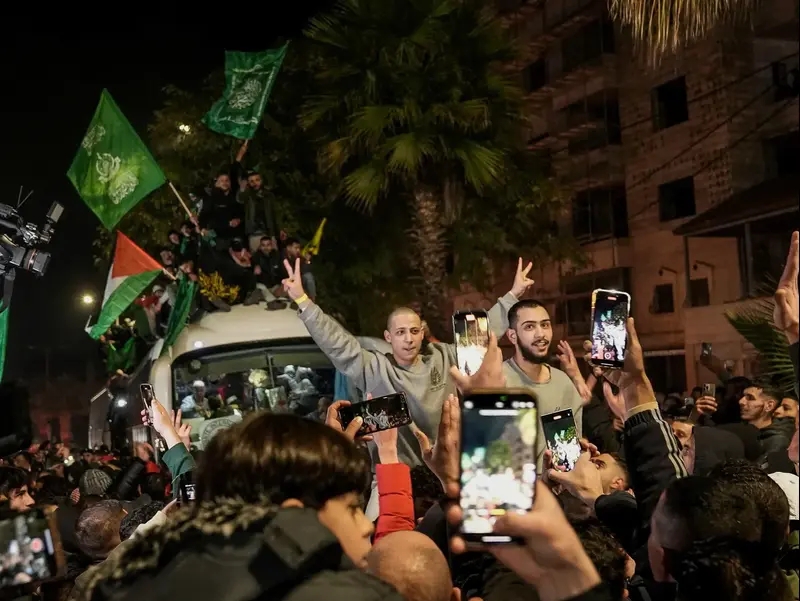 ישראל חוששת כי חמאס ידרוש להגדיל את מספר האסירים שישוחררו
