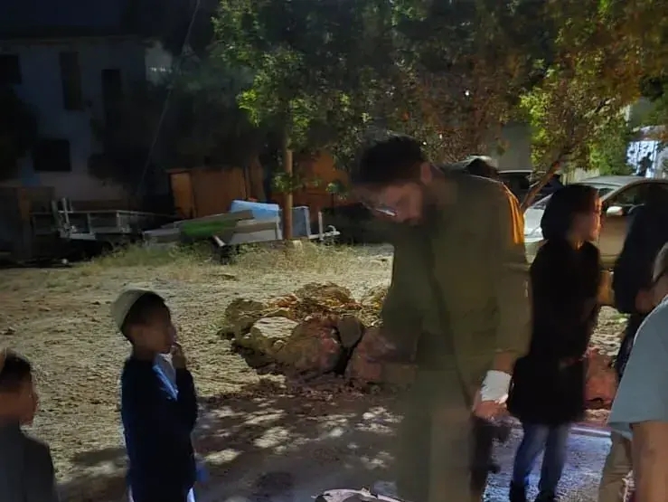 חלקי יירוט של טיל מתימן שנפלו בהתנחלות אלון שבות

15 במאי 2025