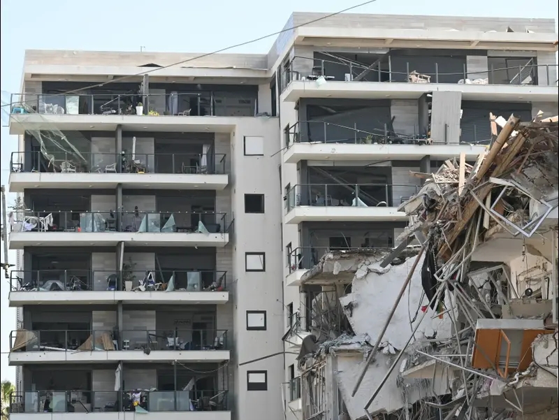 תמונות מזירת הנפילה, רמת גן. 14 ביוני 2025