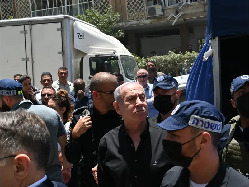 ראש הממשלה בנימין נתניהו בזירה בבת ים
