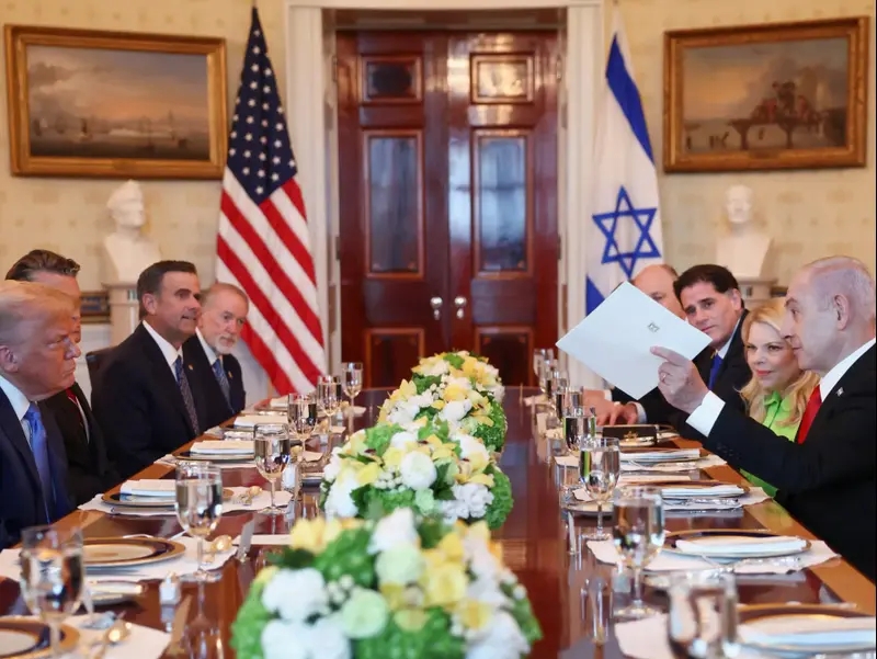 נתניהו וטראמפ נפגשים בבית הלבן