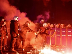 מעצרים ותפירת תיקים: כך פועל הנשיא לבצר את שלטונו