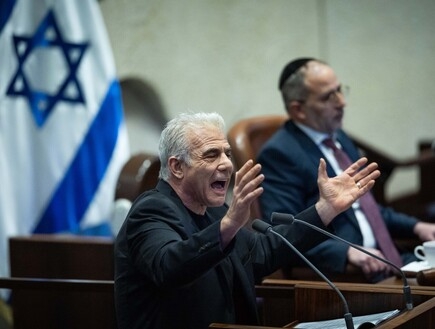 לפיד תוקף את דרעי; ליברמן: לוחמים נפלו לשימור הקואליציה