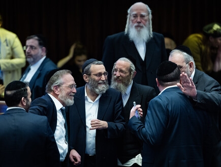 לקראת יממה דרמטית: תמונת המצב של המשבר הפוליטי