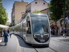 החשש בי-ם מפקקי ענק: "חבל שזה קורה בשיא עונת התיירות"
