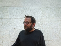 יועצו הקרוב של רה"מ יועמד לדין בכפוף לשימוע