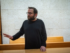 רה"מ על האישום המסתמן נגד יועצו: "הודעה מחפירה"