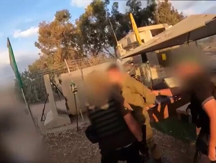 הקרב שניהל לבדו מול 30 מחבלים: תיעוד חטיפת עידן אלכסנדר