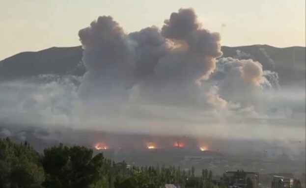 התקיפות באיראן נמשכות: הופצץ הנמל הגדול בבושהר | תיעוד