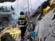 אירוע רב נפגעים בבת ים: כ-35 עדיין נעדרים מתחת להריסות