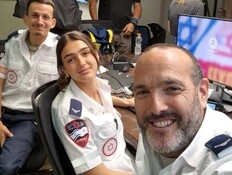 "אחד המפונים אמר 'אני לא מאמין שזה אתה'"