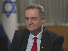 שר הביטחון חושף: האם ח'אמנאי היה יעד לחיסול?