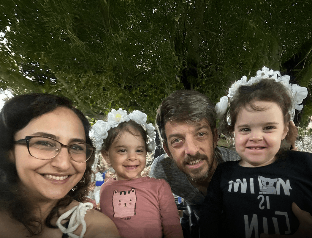 "ילדה בת 3 לבד בעזה, היא סיפרה שראתה 'איש נשפך באדום'"