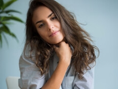 "התחבאתי באזעקות בחדר שלו, כל המשפחה שלו ישבה בממ"ד"