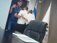 כביש פרטי לבית: ראש המועצה - והתחקיר שהסתיים באלימות