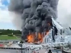 דרמה בטומורולנד: שרפת ענק בבמה המרכזית