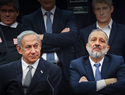ההחלטה של ש"ס שעשויה דווקא לשמור על הקואליציה