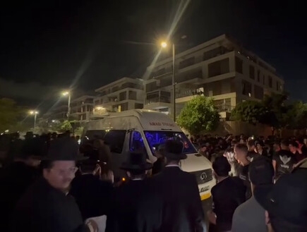 חרדים קיצוניים תקפו חיילים - ושחררו בכוח את אחד העצורים